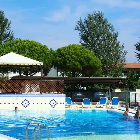 Apartmán Beautiful Flat With Fantastic Garden - Beahost - *