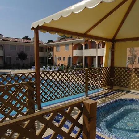 Beautiful Flat With A Fantastic Garden Апартаменти Бібіоне