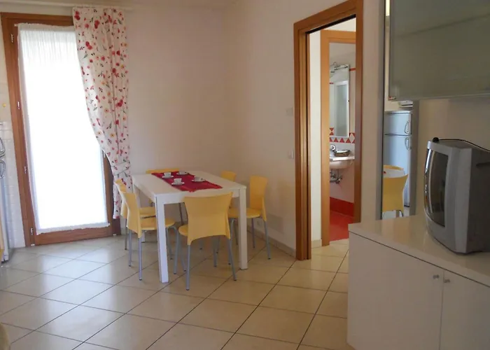 Beautiful Flat With A Fantastic Garden Apartman *